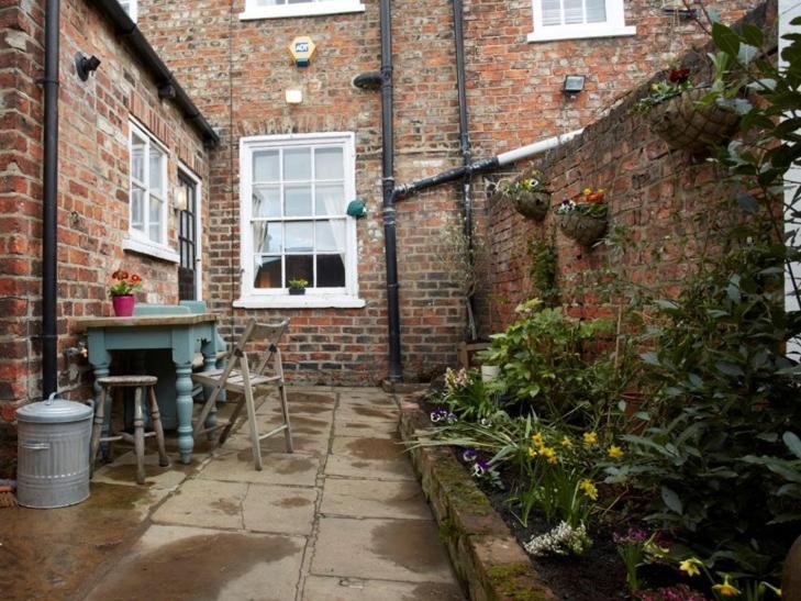 27 George Street Villa - York — Photos 2